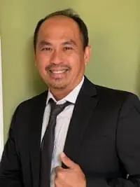 Dr. Dan Ung, D.C. Pain and Injury Chiropractic Specialist